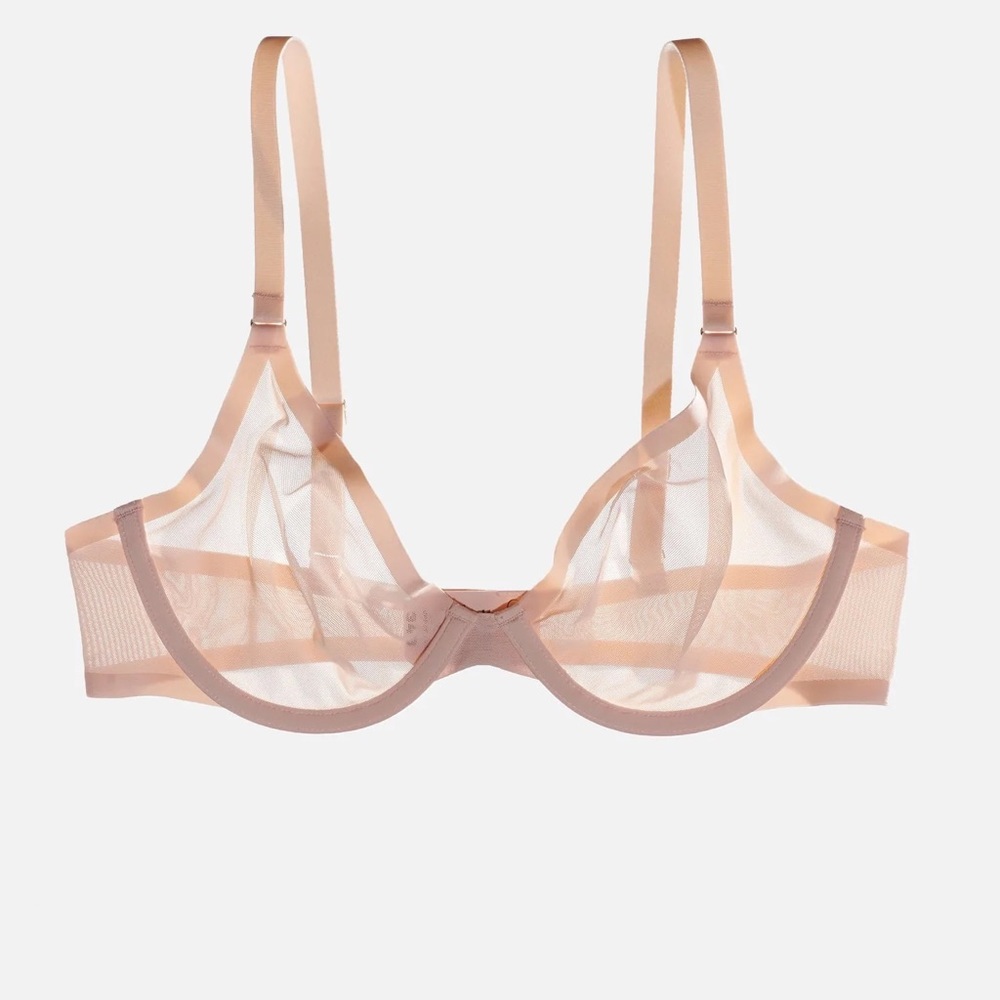 CUUP The Plunge Bra in Blush. 34C